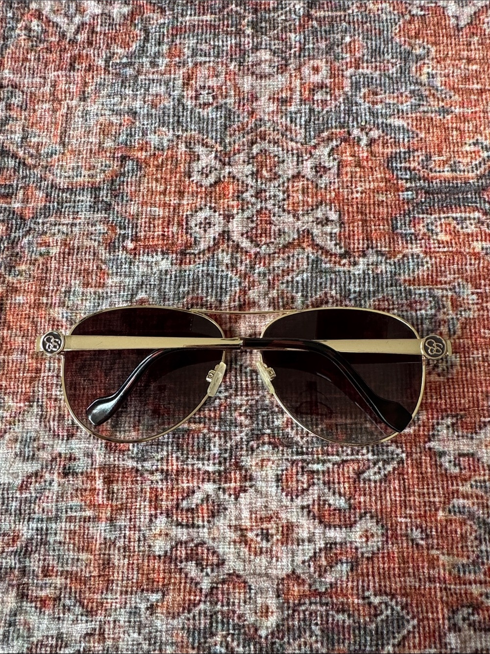 Jessica Simpson Goldtone Aviators Sunglasses or Sunnies with Brown Tinted Lenses - Picture 3 of 7